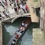 Rialto Luxury Flat *