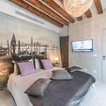 Lägenhet Rialto Luxury Flat