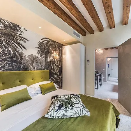 Rialto Luxury Flat Апартаменты Венеция