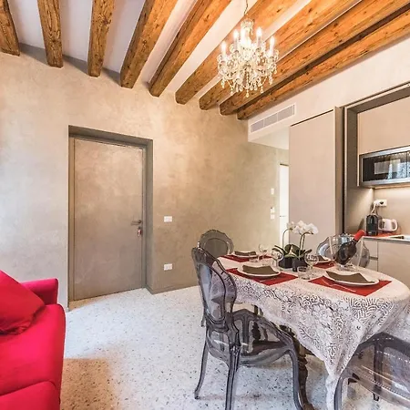 아파트 Rialto Luxury Flat