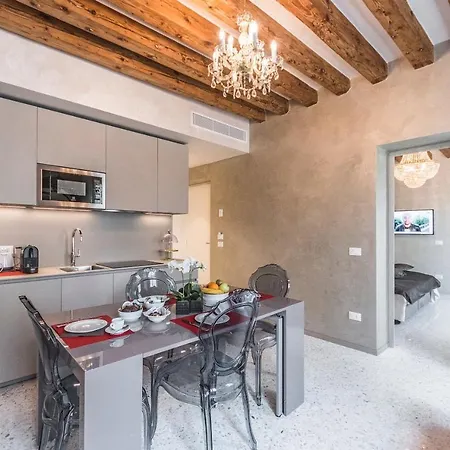 Rialto Luxury Flat 아파트 베니스