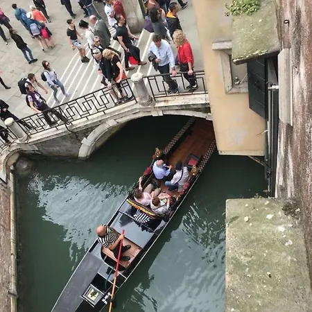 Rialto Luxury Flat *